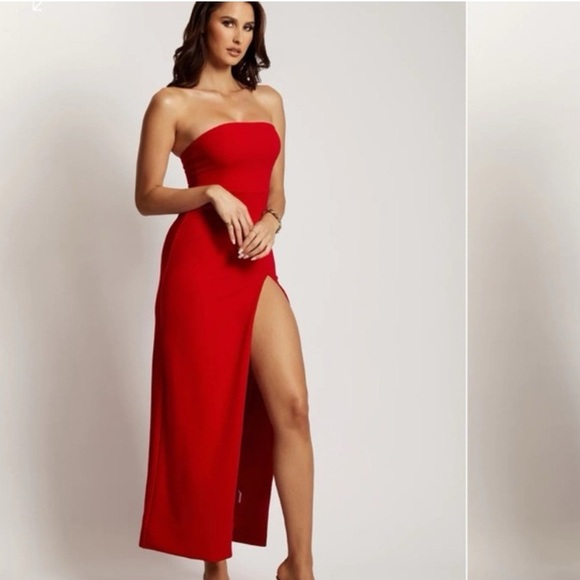 Meshki elegant Red Strapless Dress - Picture 2 of 11